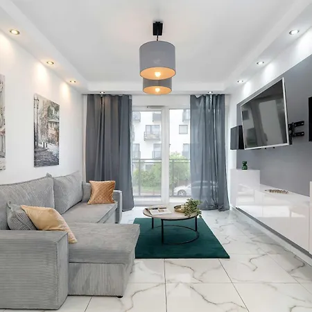 Nowoczesny Z Balkonem W Spokojnej Okolicy By Renters *